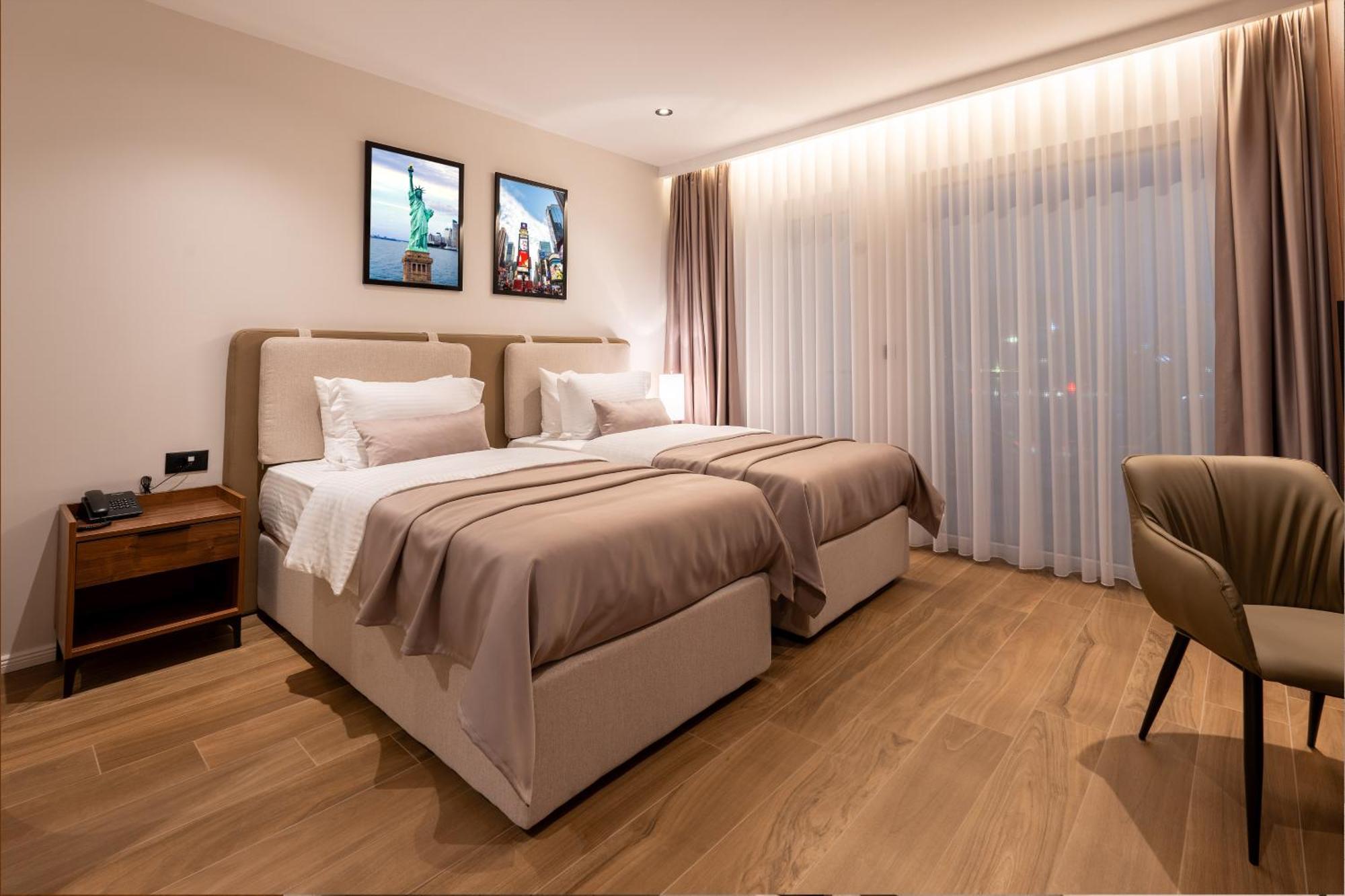 Ruby Hotel Prishtina Pristina Eksteriør bilde