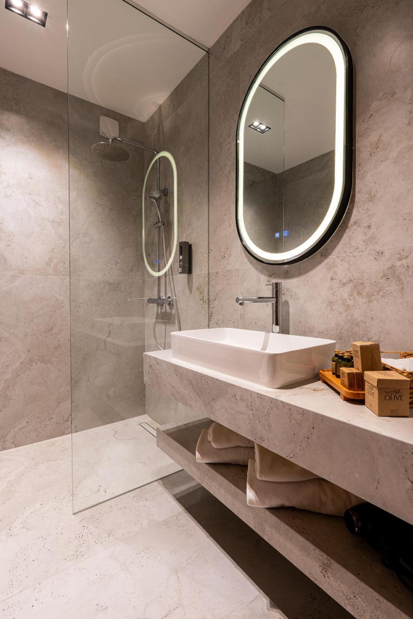 Ruby Hotel Prishtina Pristina Eksteriør bilde