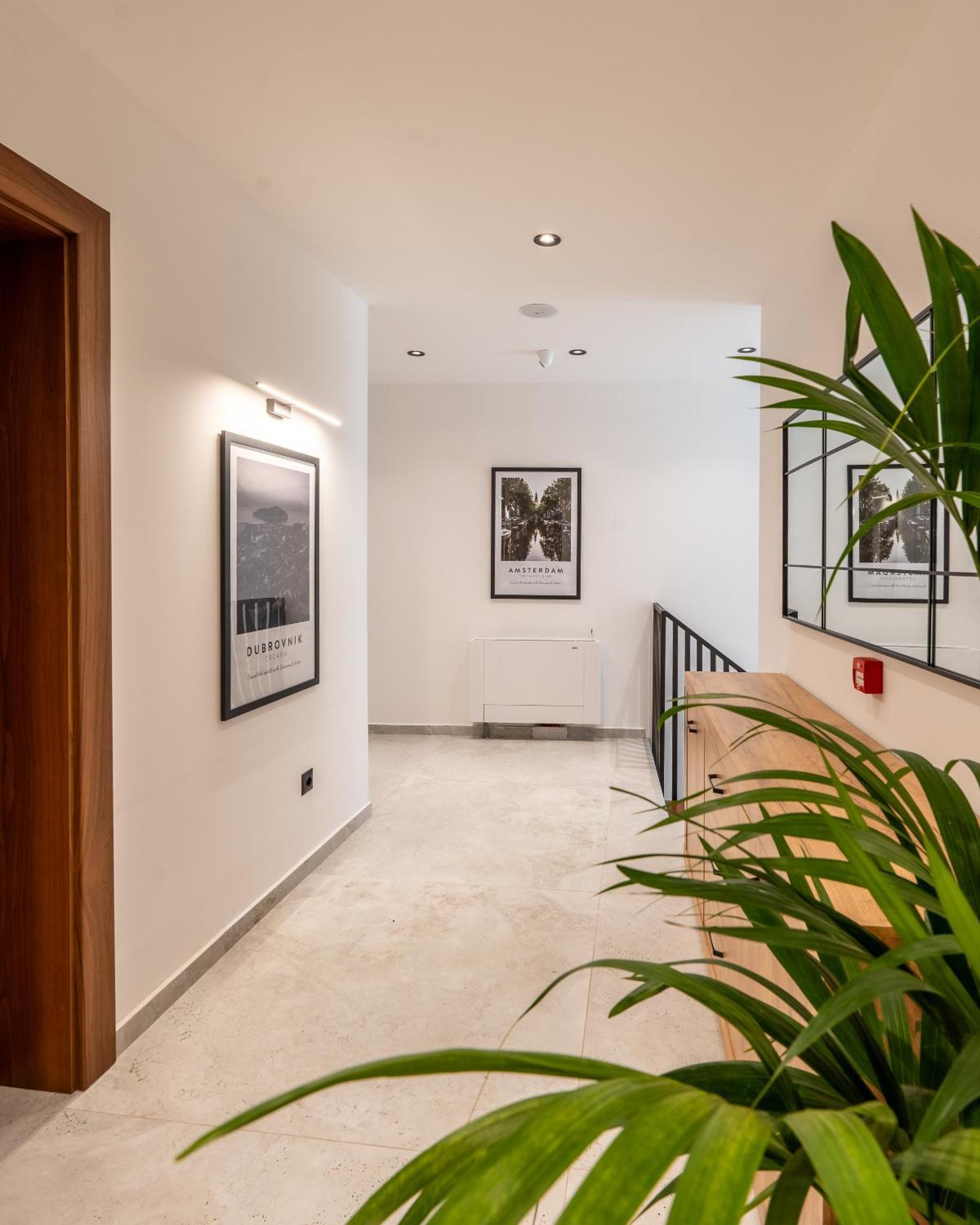 Ruby Hotel Prishtina Pristina Eksteriør bilde
