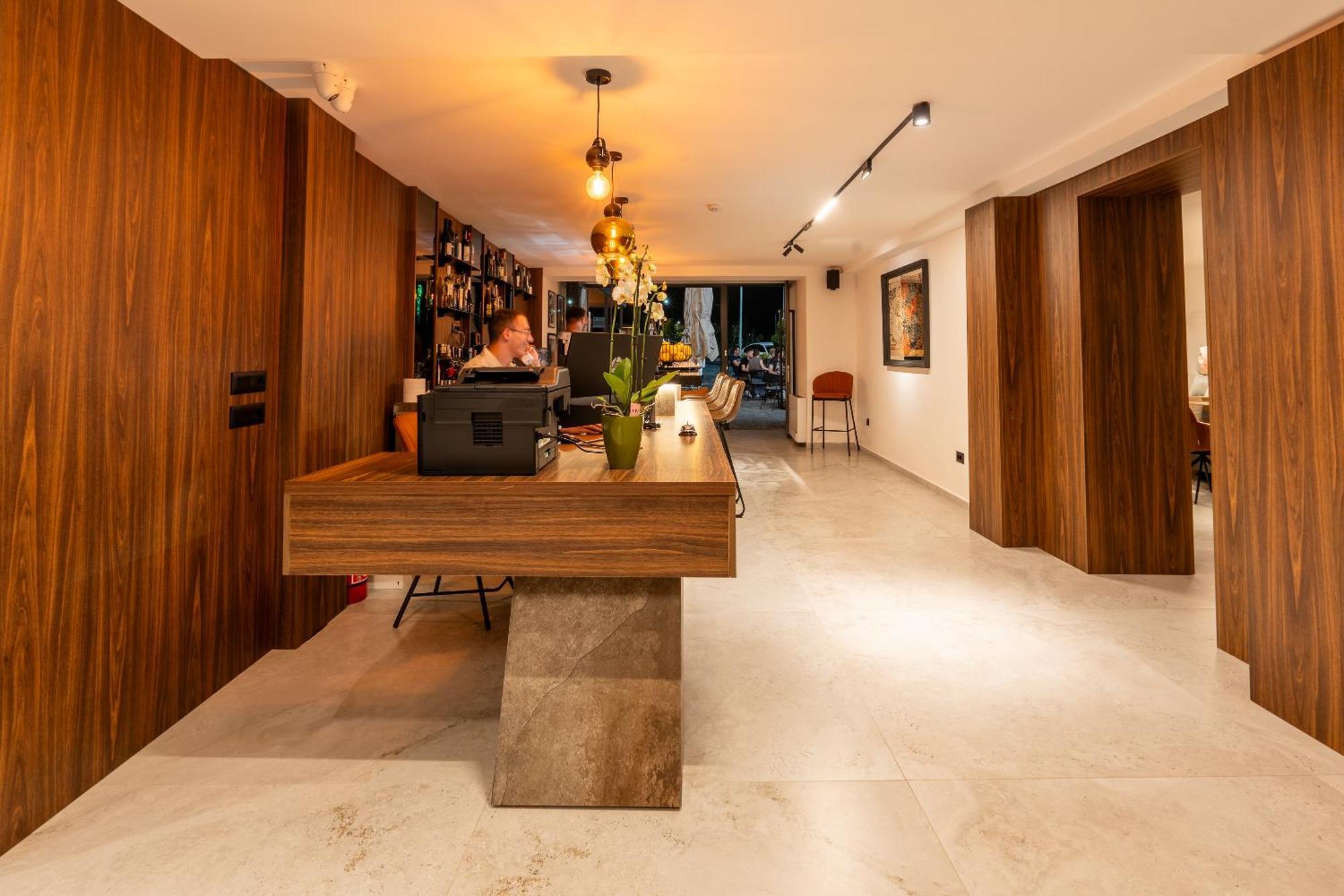 Ruby Hotel Prishtina Pristina Eksteriør bilde