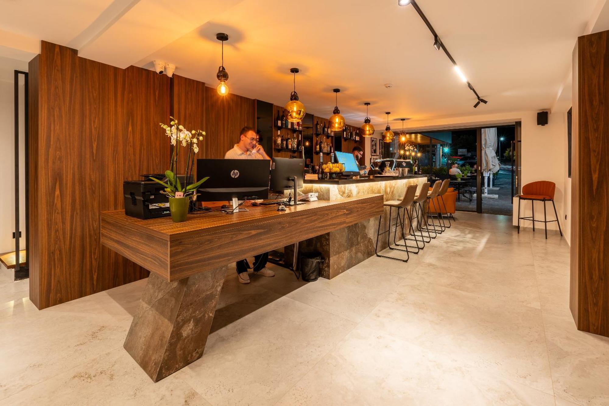 Ruby Hotel Prishtina Pristina Eksteriør bilde
