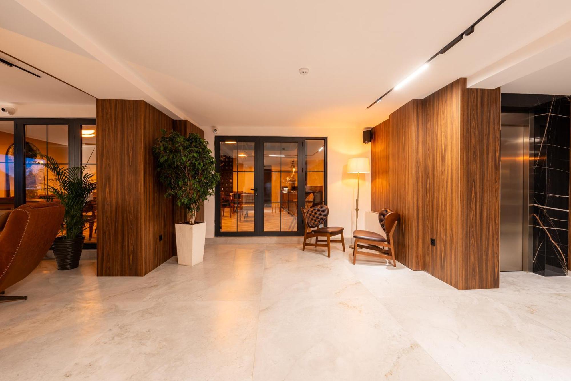 Ruby Hotel Prishtina Pristina Eksteriør bilde